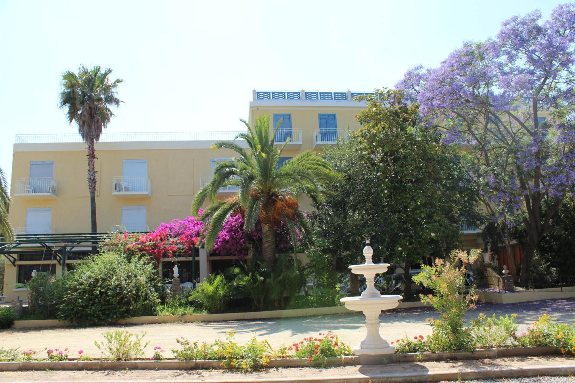 Castellu Hotel Lucciana  Luaran gambar