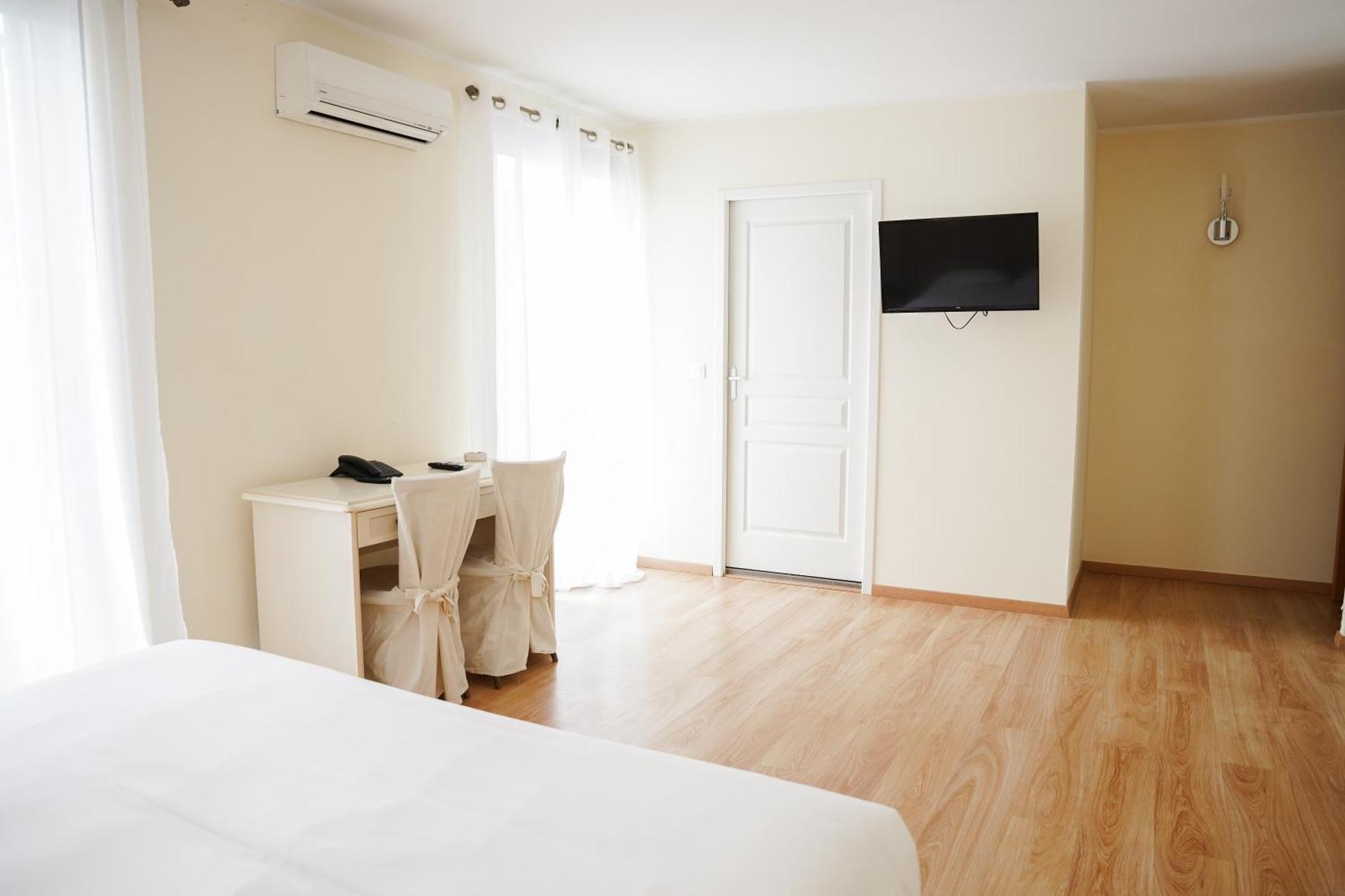 Castellu Hotel Lucciana  Luaran gambar